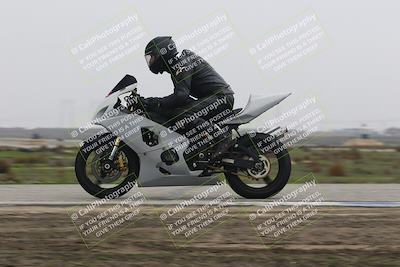 media/Nov-30-2025-TrackDaz (Sun) [[d8b22663df]]/B Group/Session 5 (Wheelie Bump)/